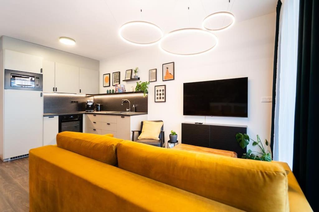Gold Garden Terrace Apartment Brno Dış mekan fotoğraf